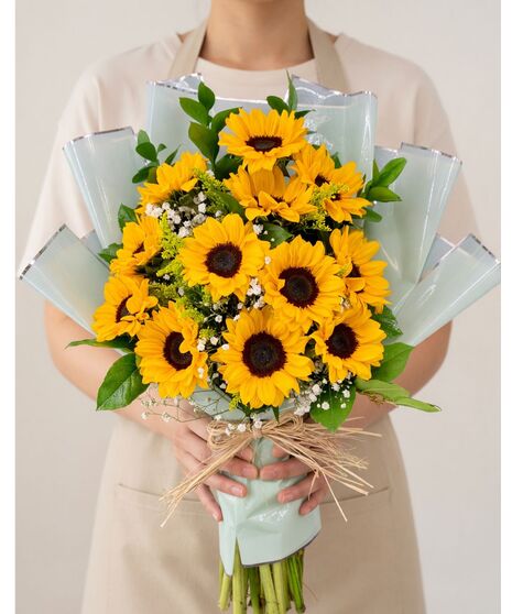 12 Premium Wrapped  Sunflowers in a Bouquet
