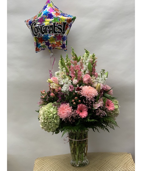 Bobo Balloon With Floral Centerpiece Staten Island Florist: Petals on Page  Florist - Flower Delivery in NY, 10307