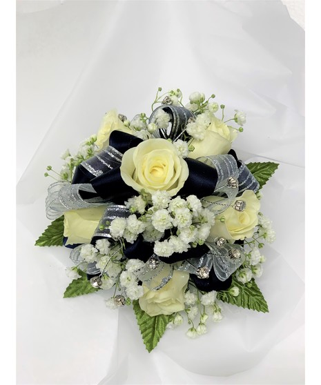 White Sweetheart rose Wristlet