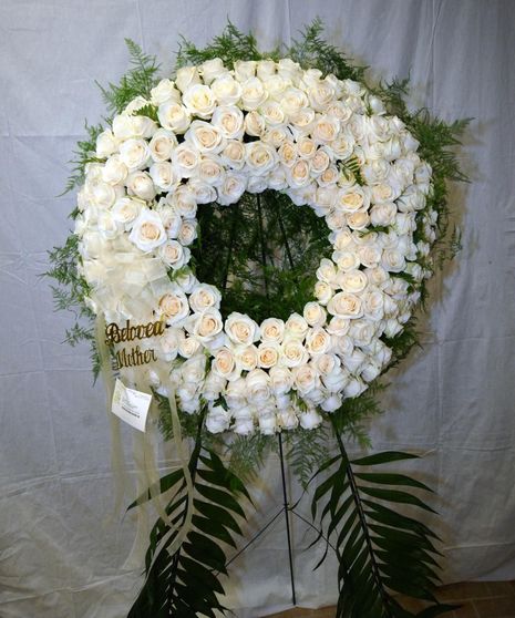 White rose Wreath