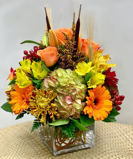 fall-toned floral arrangement